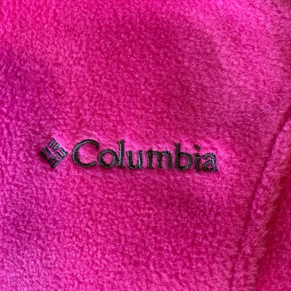 Pink fleece Columbia vest - Picture 3 of 3